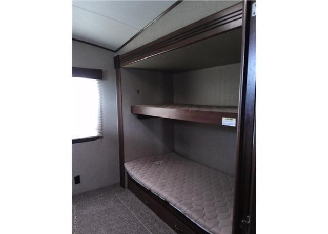 2013 HEARTLAND TRAILER 5TH WHEEL