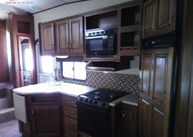2013 HEARTLAND TRAILER 5TH WHEEL