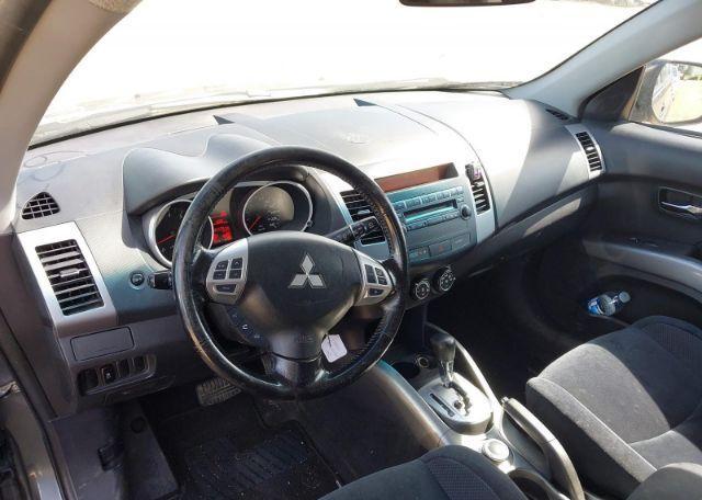 2011 MITSUBISHI OUTLANDER ES