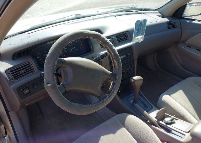 2000 TOYOTA CAMRY CE