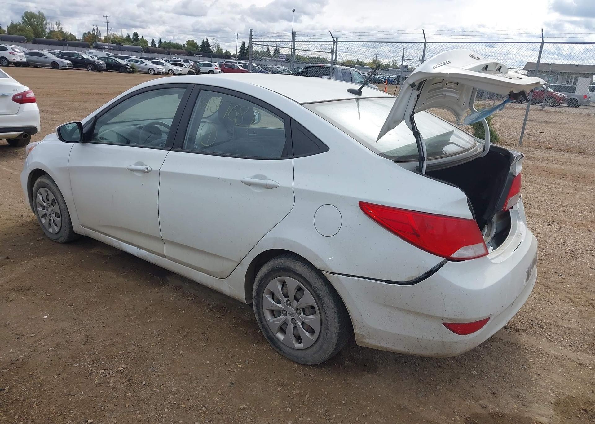 2016 HYUNDAI ACCENT SE