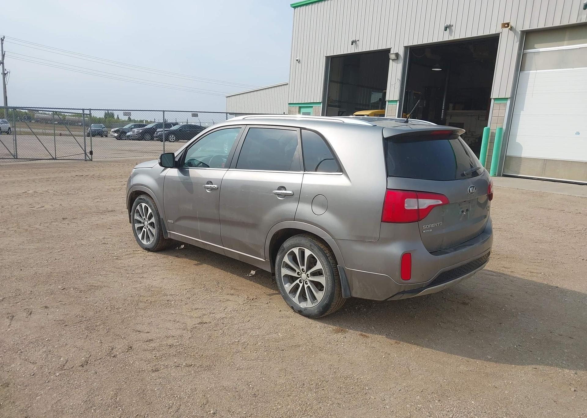 2014 KIA SORENTO SX