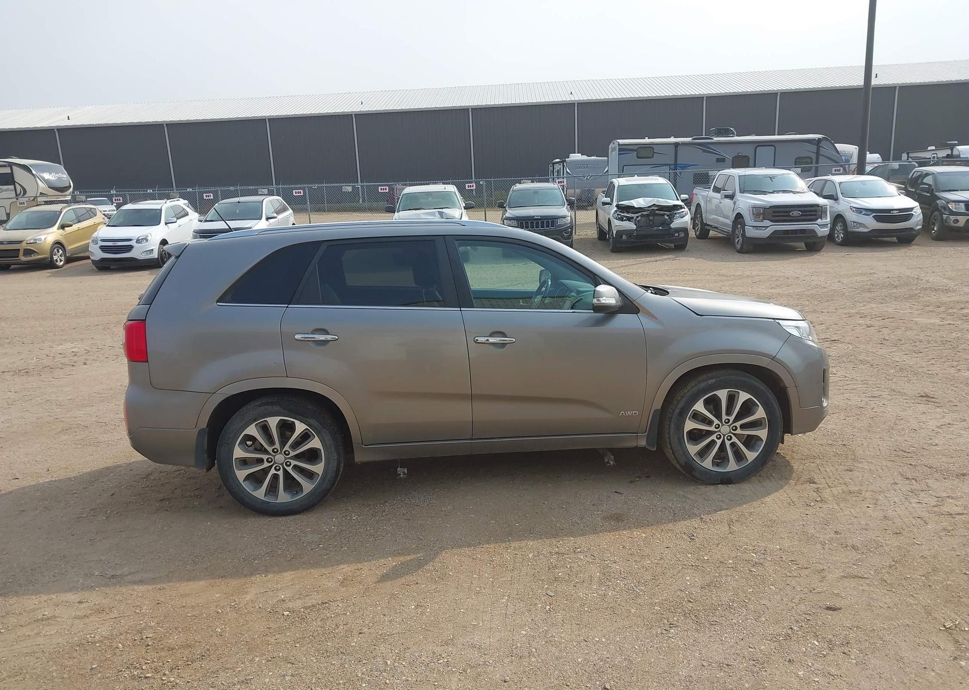 2014 KIA SORENTO SX