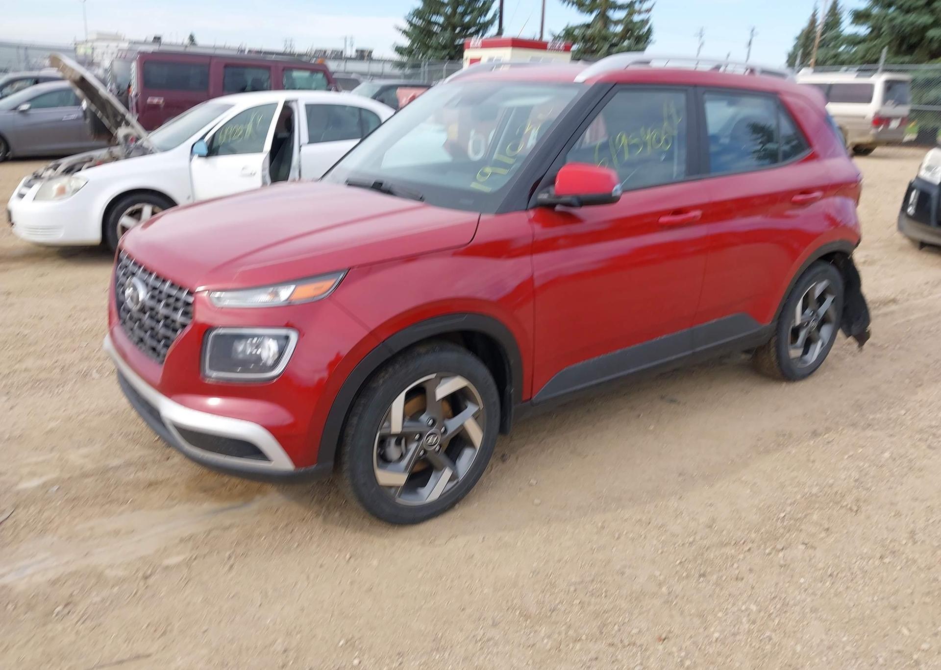 2022 HYUNDAI VENUE ULTIMATE WITH BLACK INTERIOR