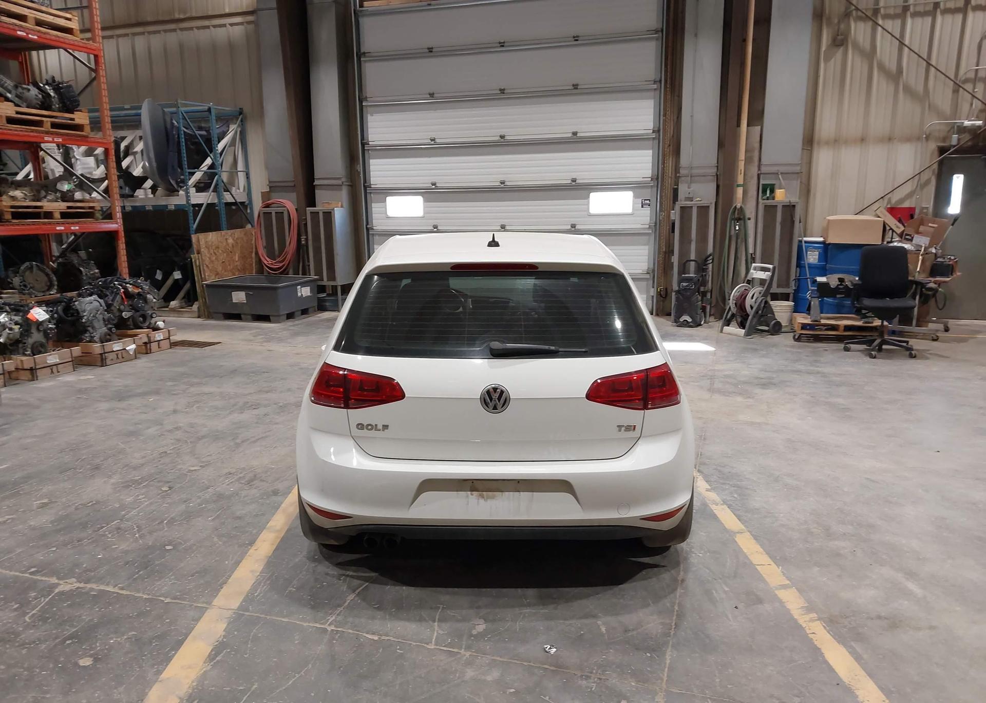 2016 VOLKSWAGEN GOLF S