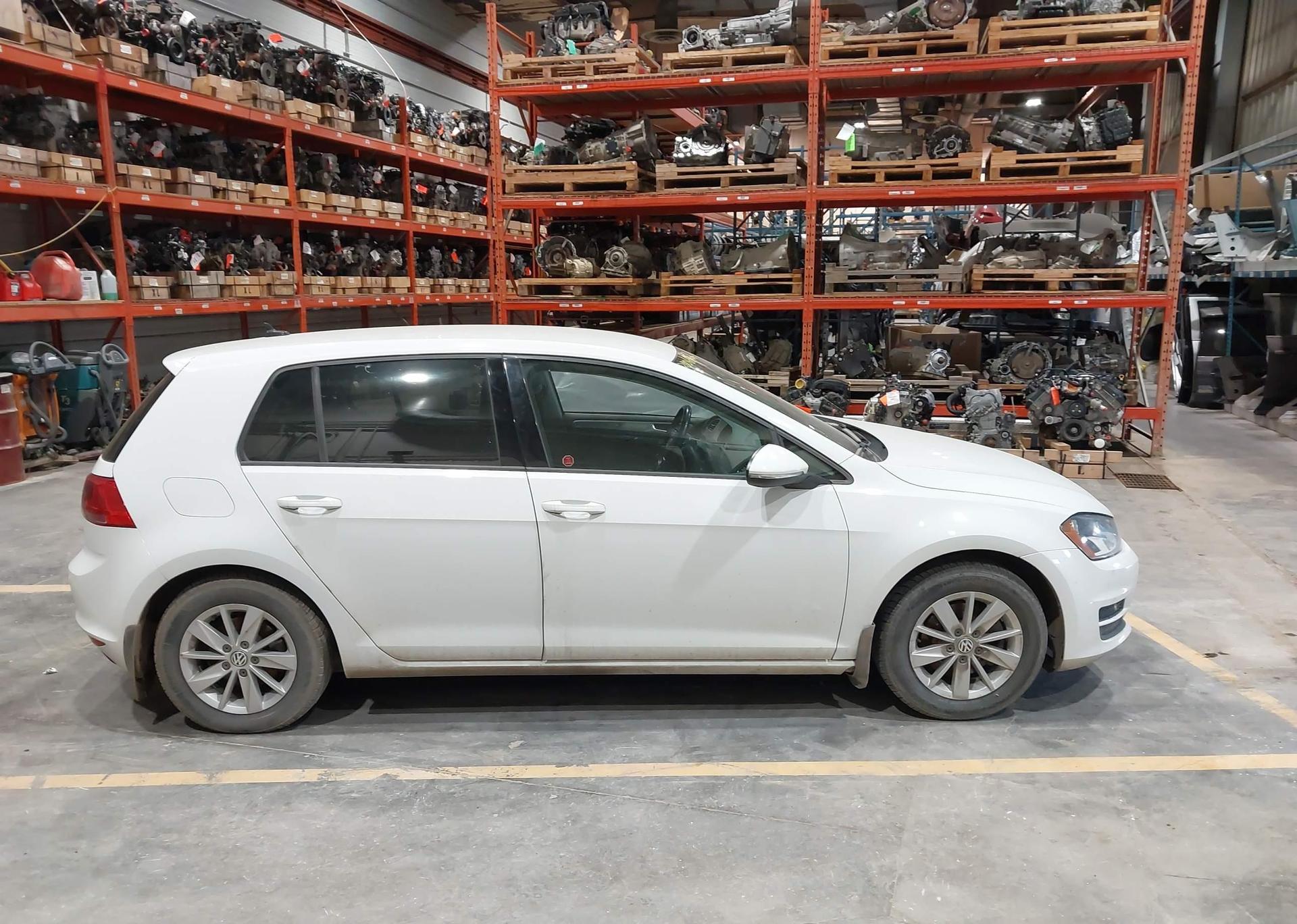 2016 VOLKSWAGEN GOLF S