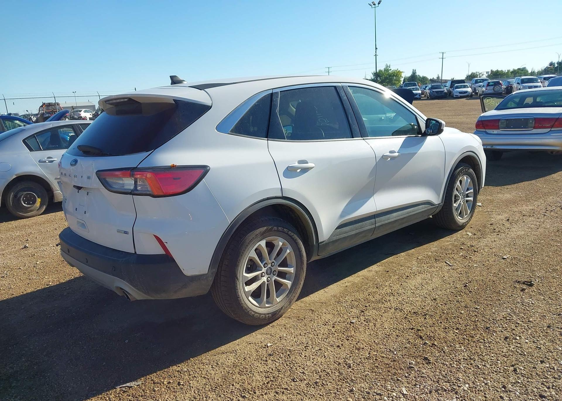 2020 FORD ESCAPE SE