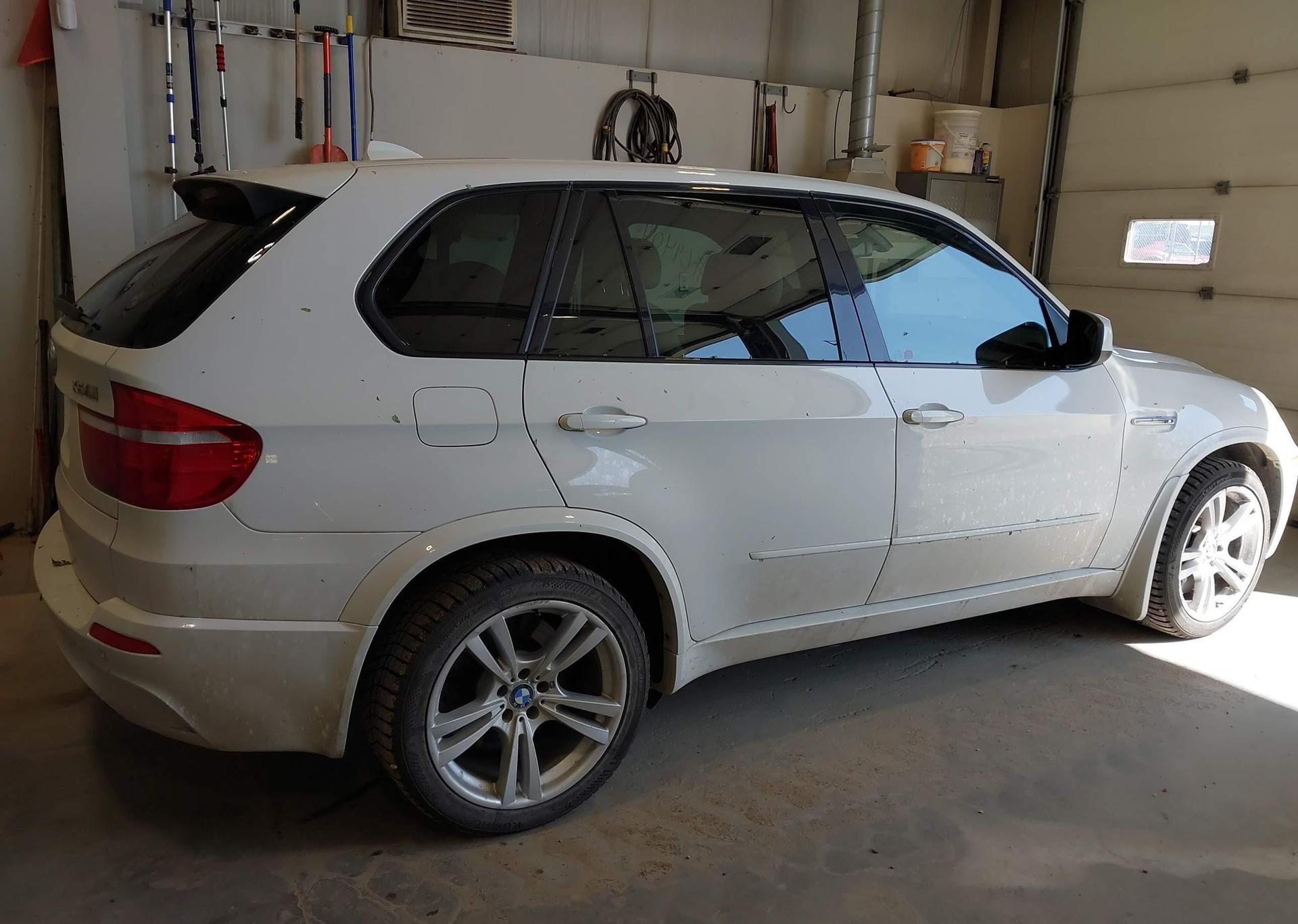 2010 BMW X5 M