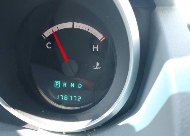 2010 DODGE GRAND CARAVAN SE