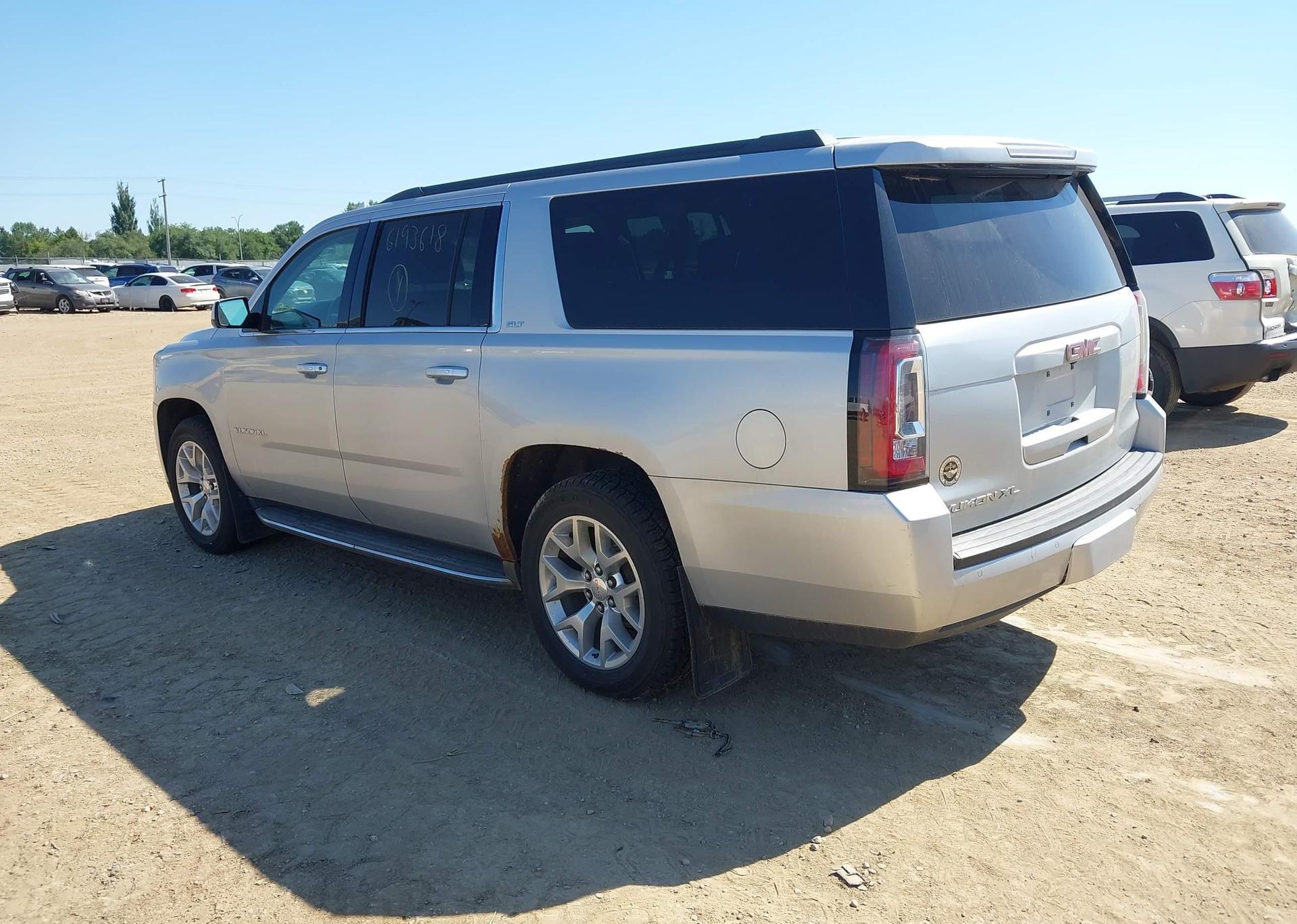 2015 GMC YUKON XL K1500 SLT
