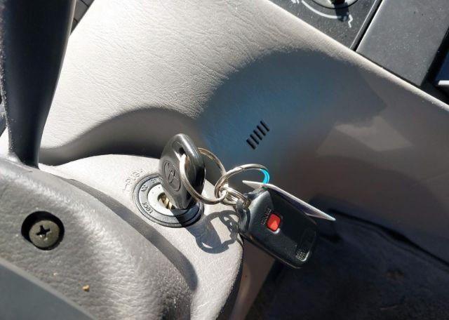 2006 TOYOTA COROLLA CE
