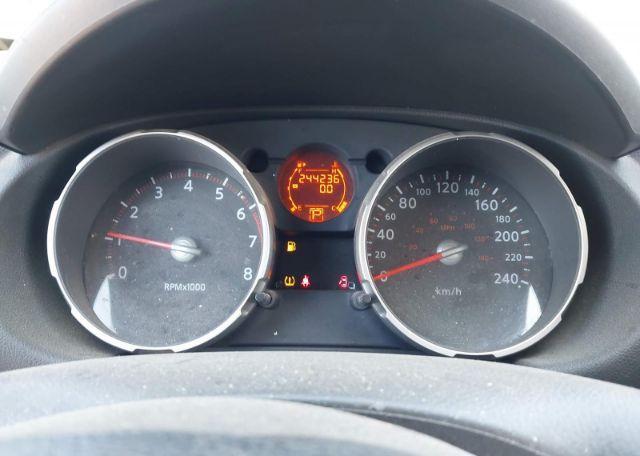 2009 NISSAN ROGUE S