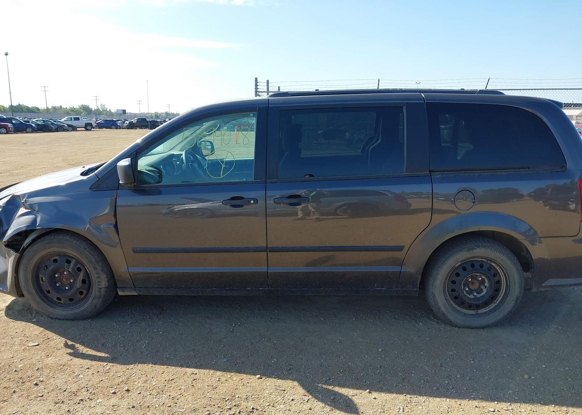 2016 DODGE GRAND CARAVAN SE