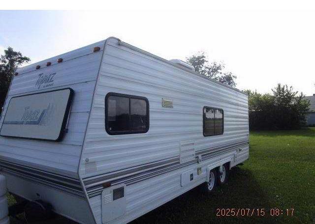1999 TRIPLE E CANADA LTD T-240