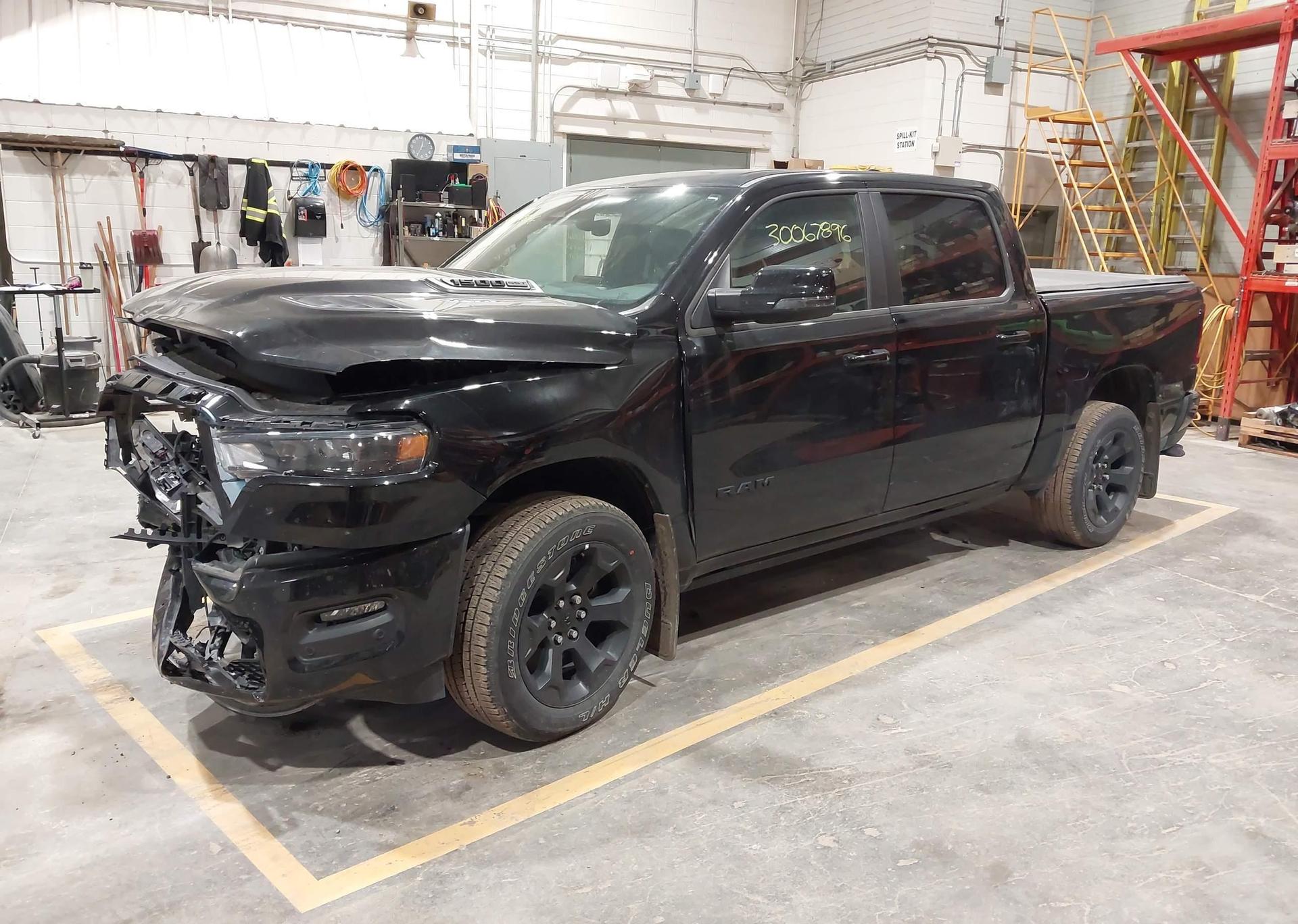 2025 RAM 1500 SPORT