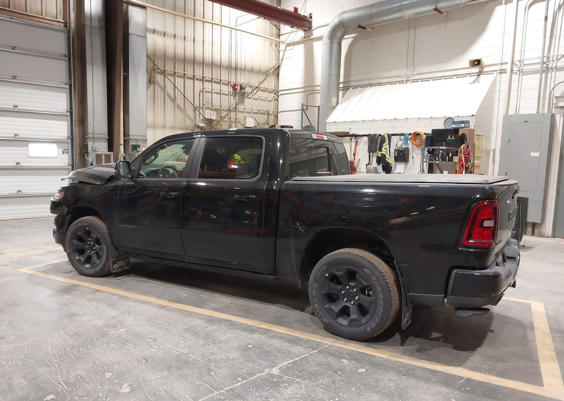 2025 RAM 1500 SPORT
