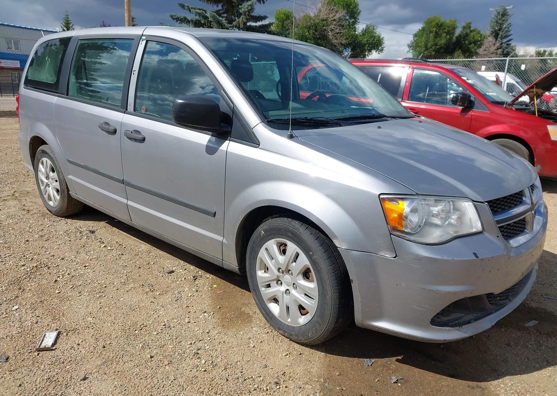 2015 DODGE GRAND CARAVAN SE