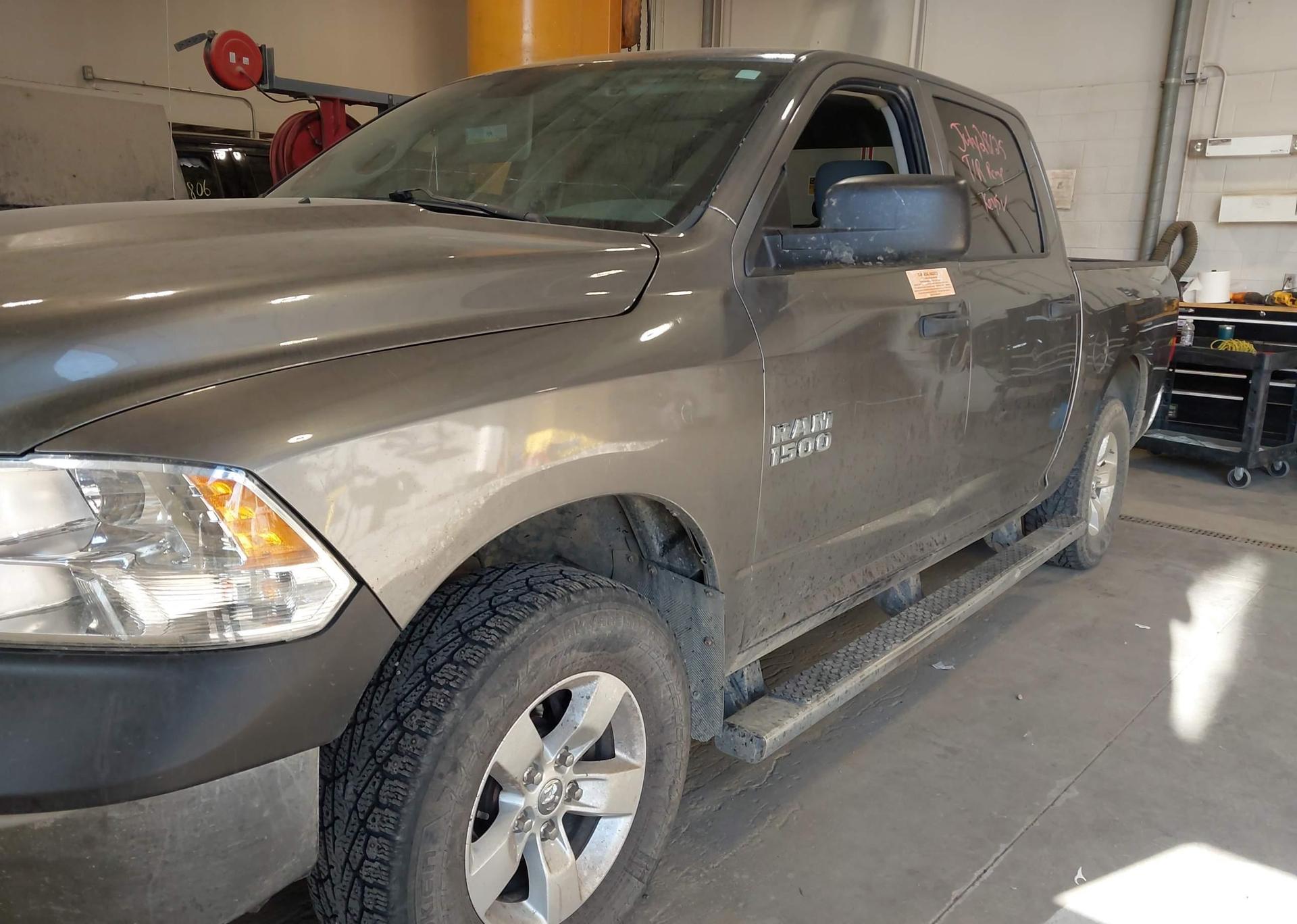2013 RAM 1500 ST