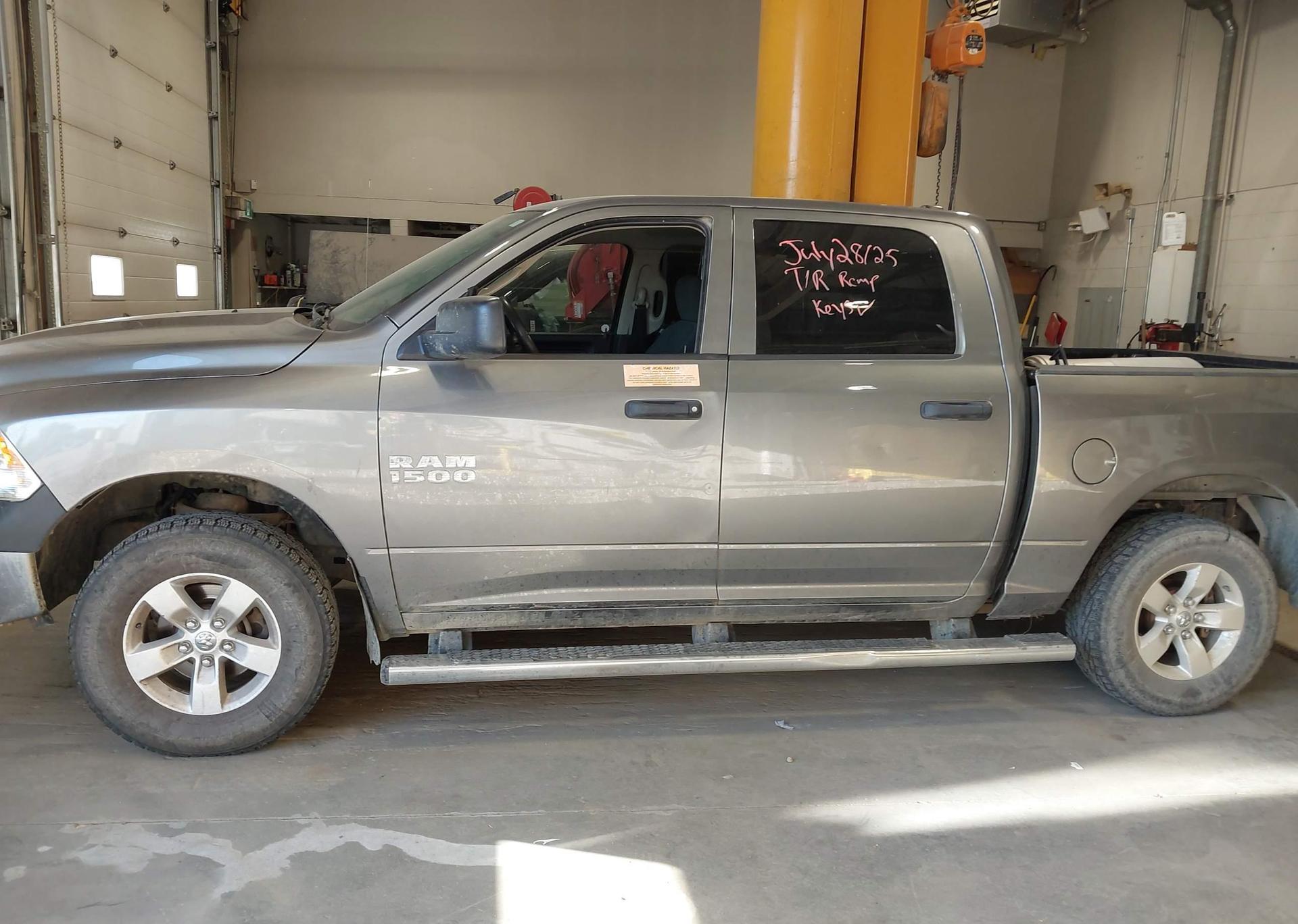 2013 RAM 1500 ST