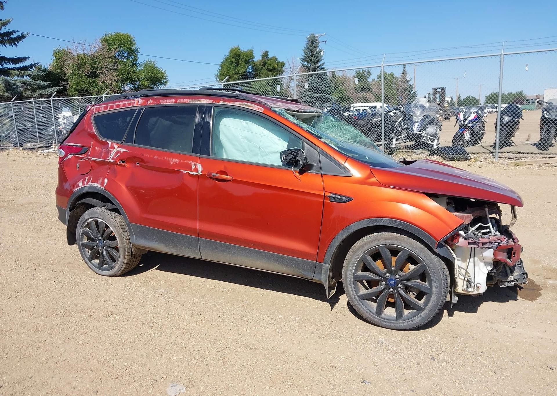 2019 FORD ESCAPE SE