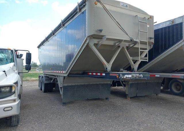 2016 DOEPKER INDUSTRIES Super B pup