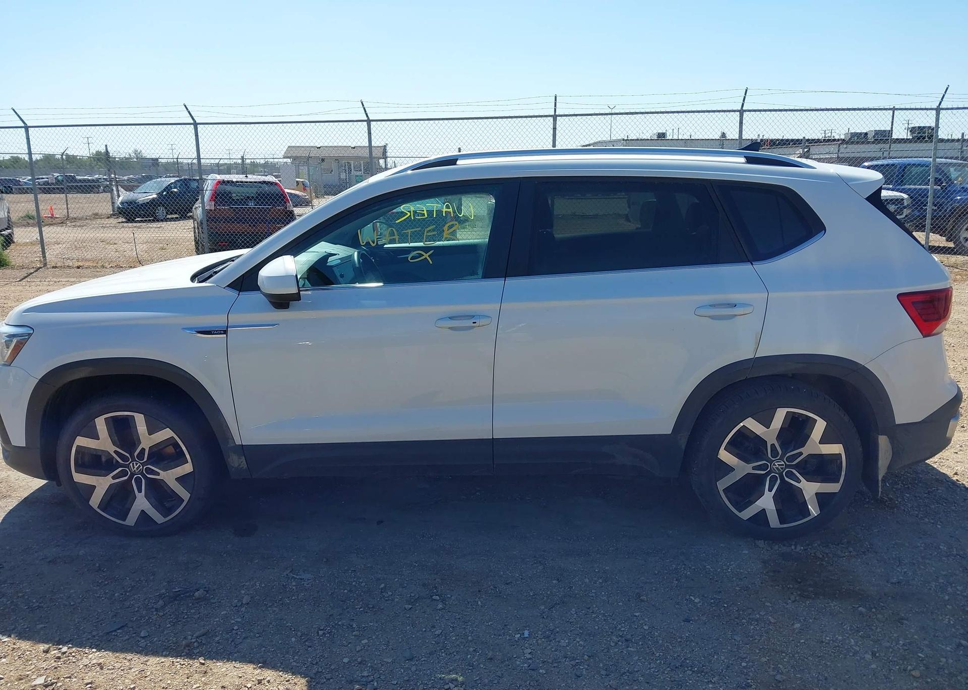 2022 VOLKSWAGEN TAOS SEL