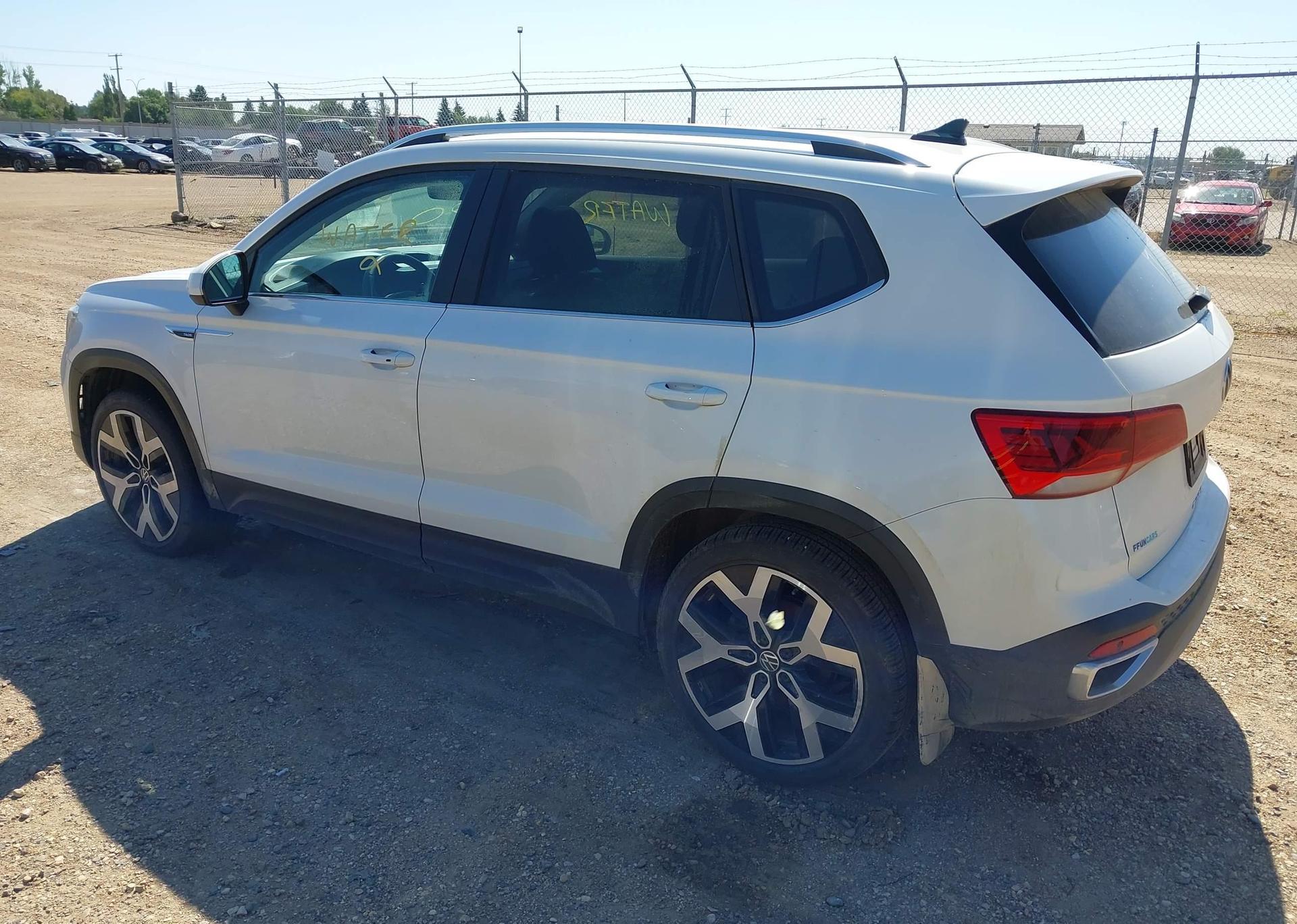 2022 VOLKSWAGEN TAOS SEL