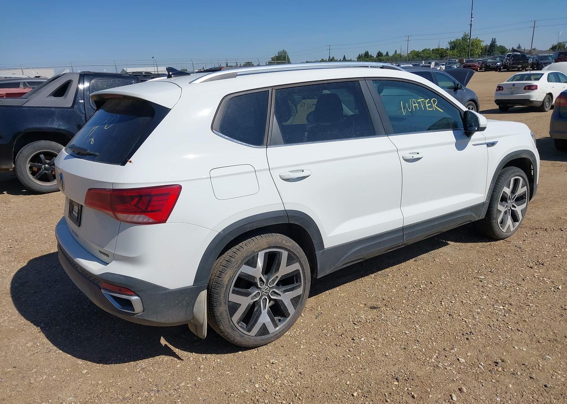 2022 VOLKSWAGEN TAOS SEL