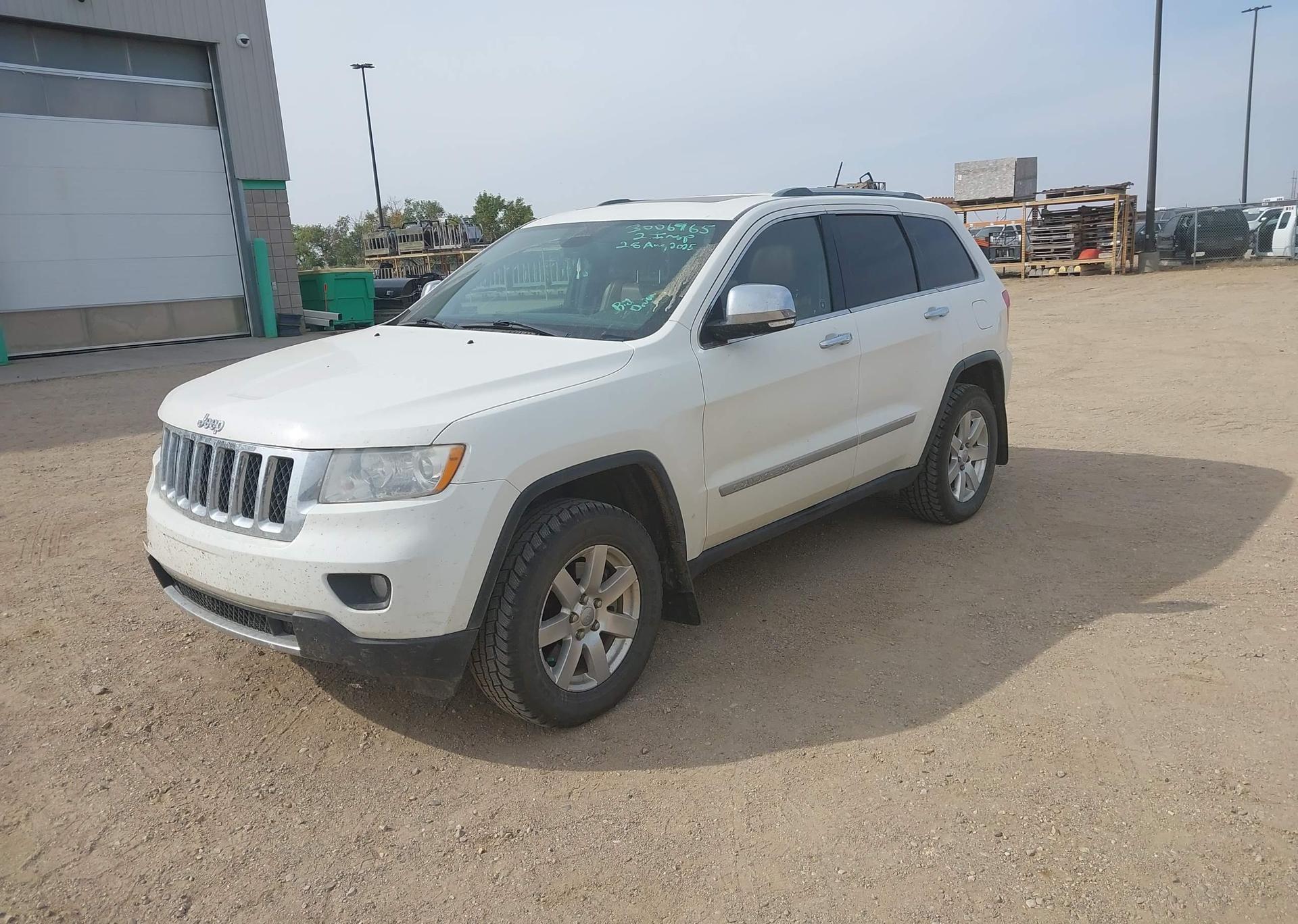 2011 JEEP GRAND CHEROKEE OVERLAND