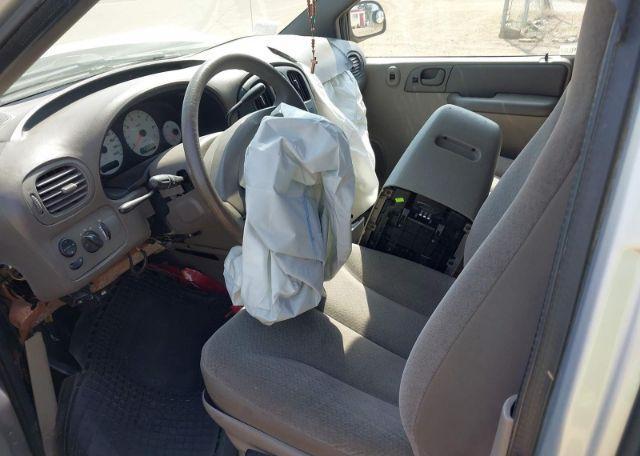 2002 DODGE CARAVAN SE