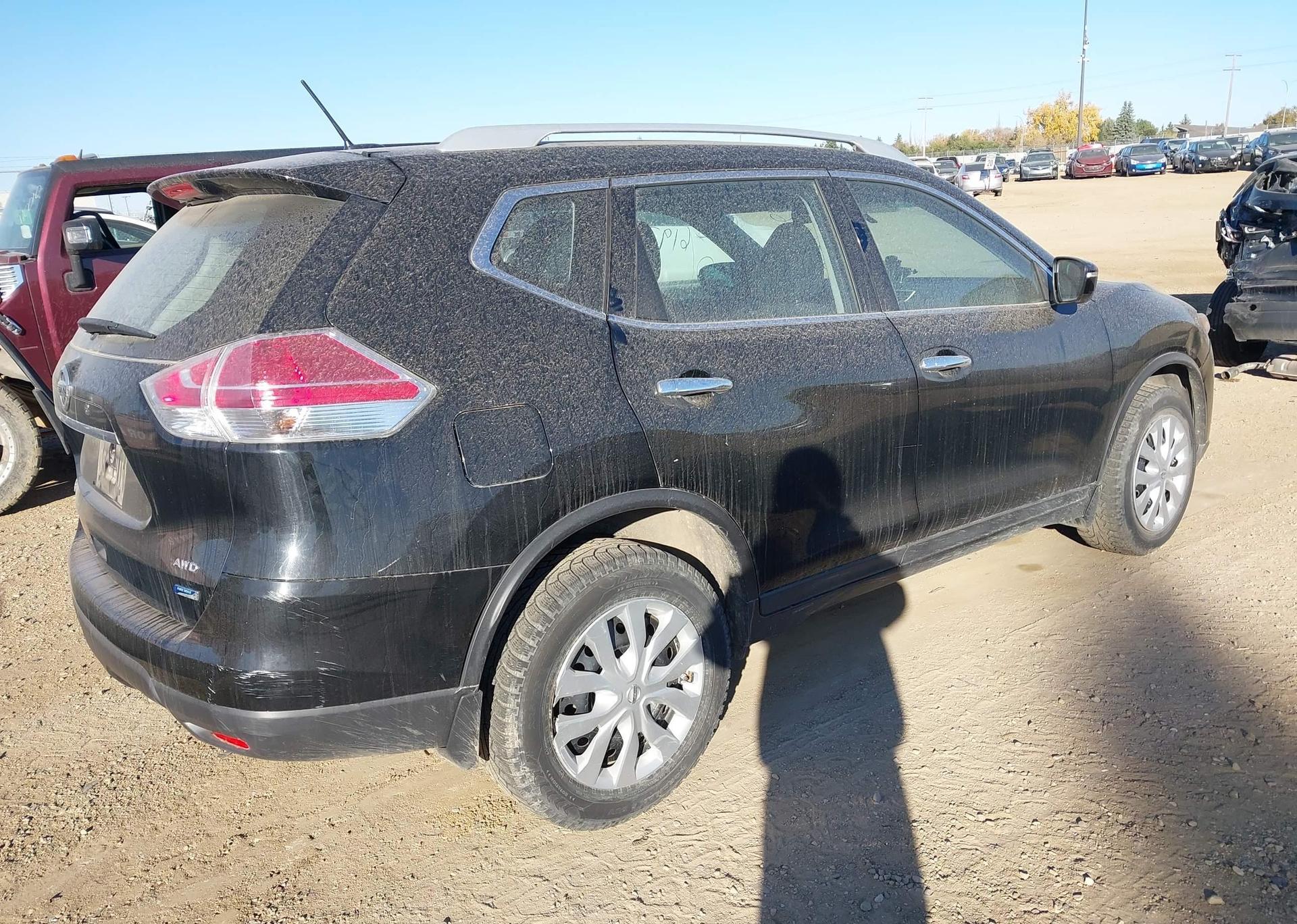 2015 NISSAN ROGUE S