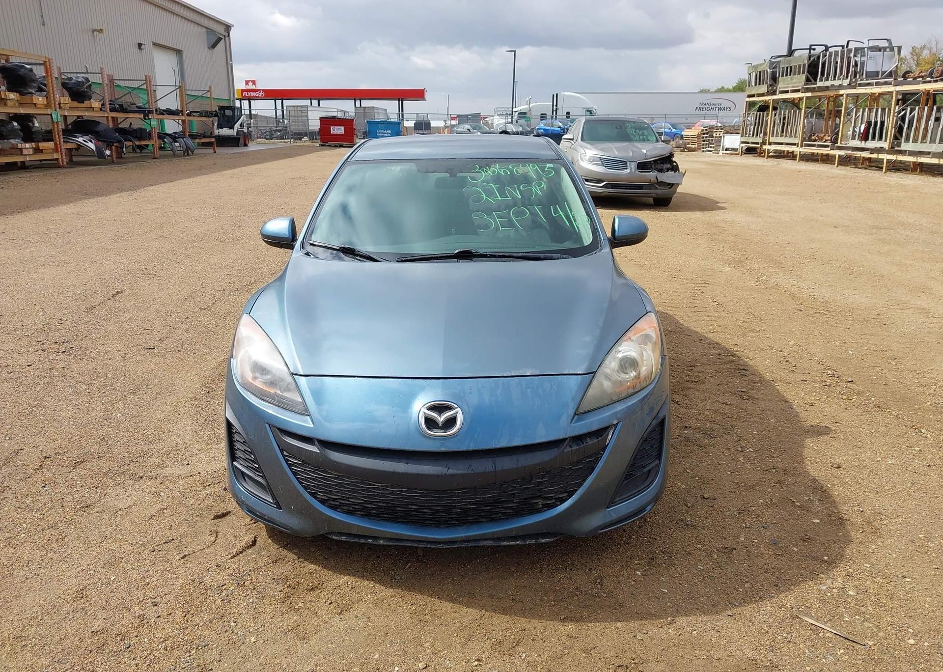 2011 MAZDA 3 I