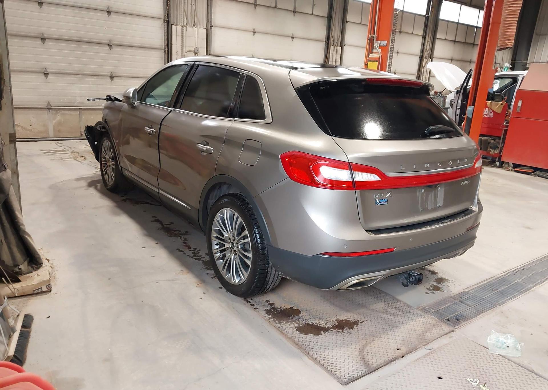 2016 LINCOLN MKX RESERVE