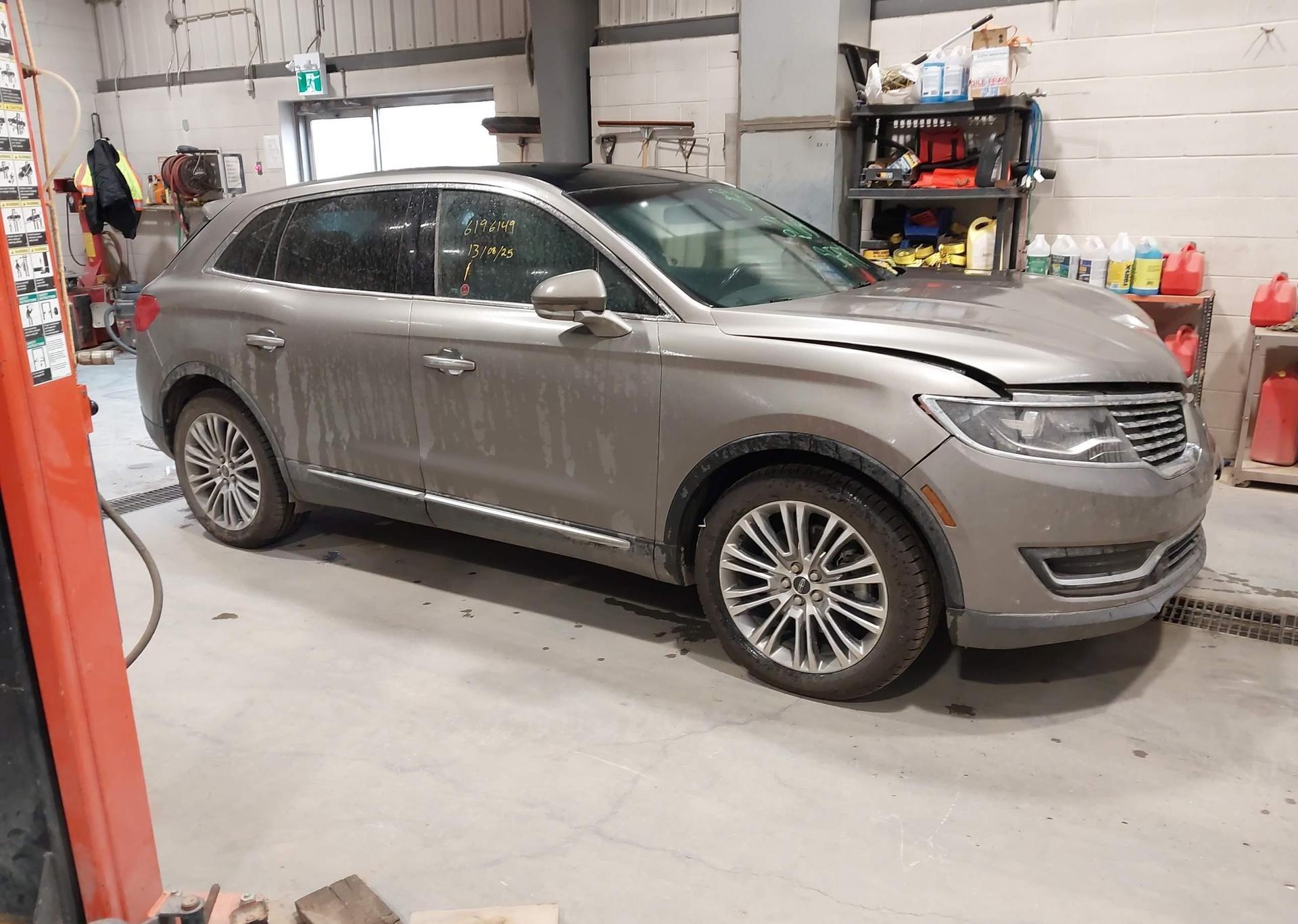 2016 LINCOLN MKX RESERVE