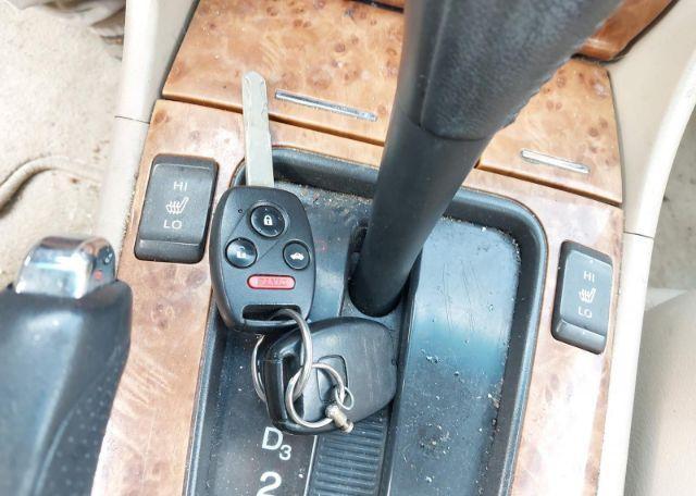 2005 HONDA ACCORD EX