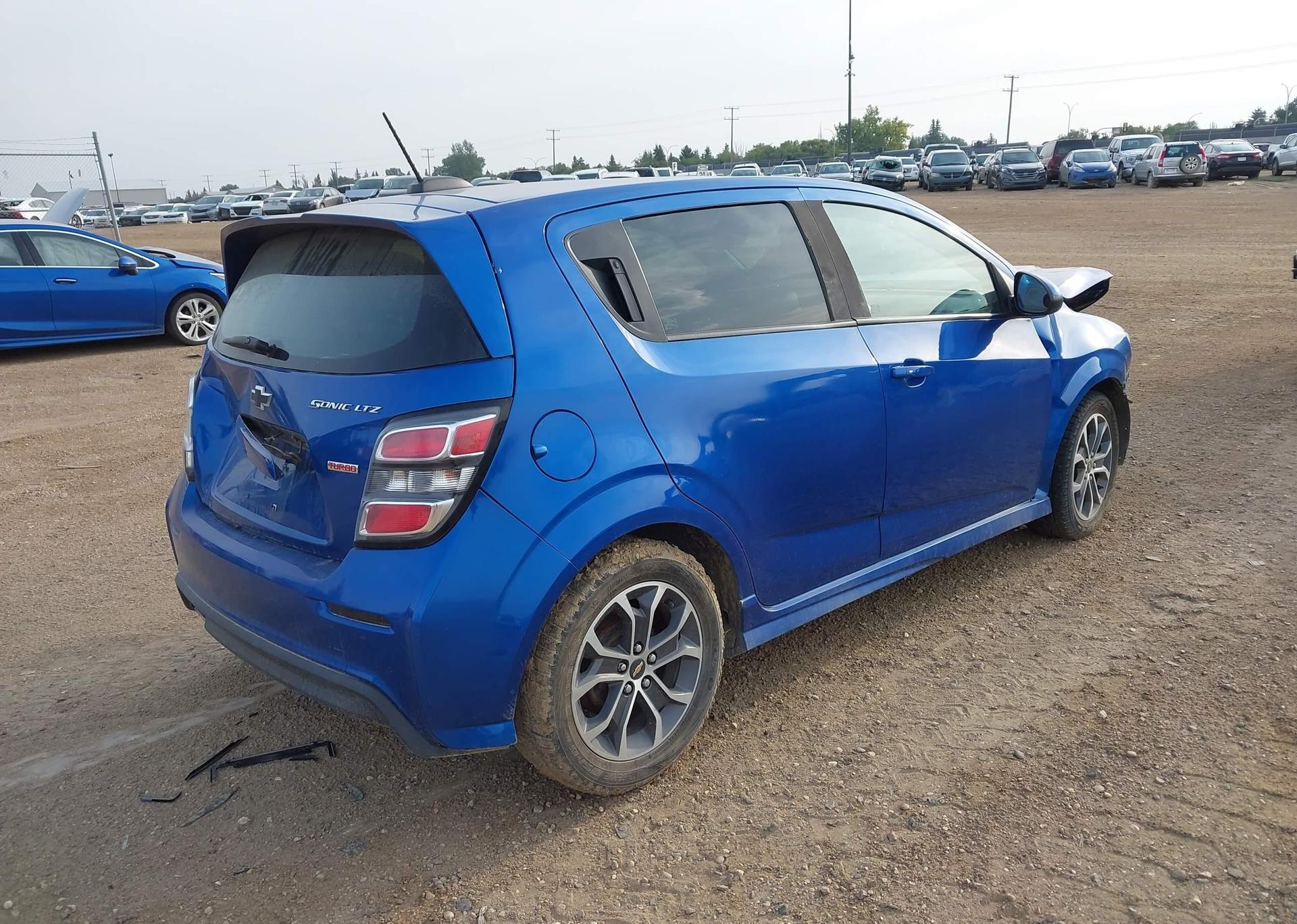 2017 CHEVROLET SONIC LT