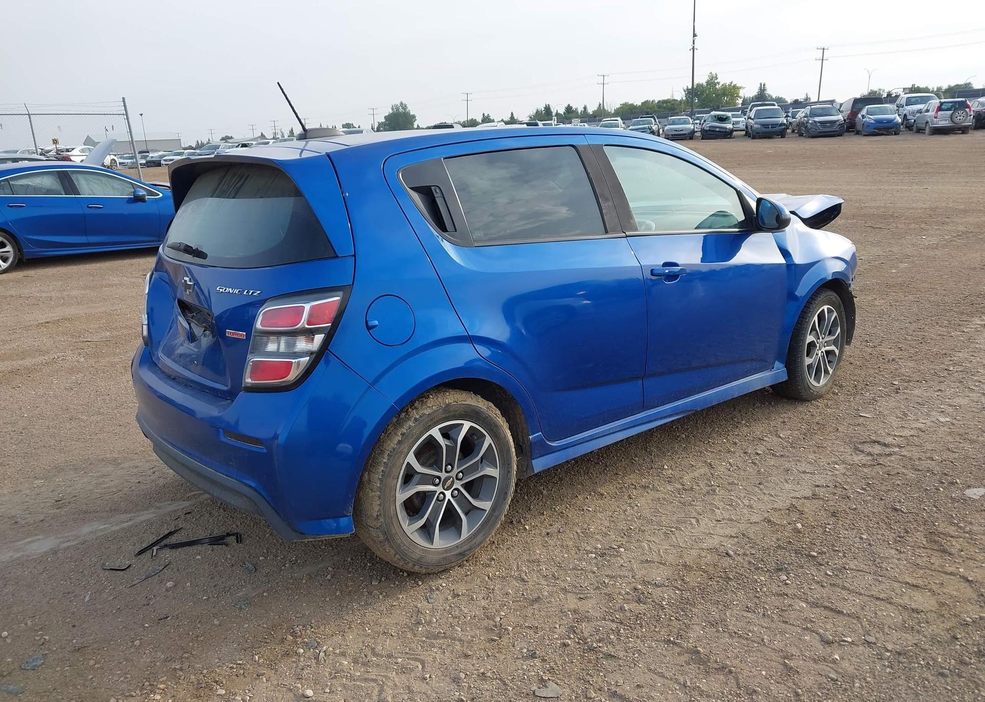 2017 CHEVROLET SONIC LT
