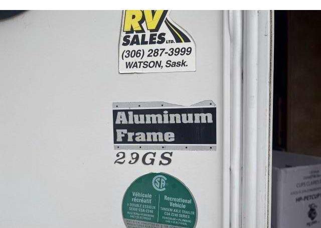 2005 KEYSTONE CAMPER