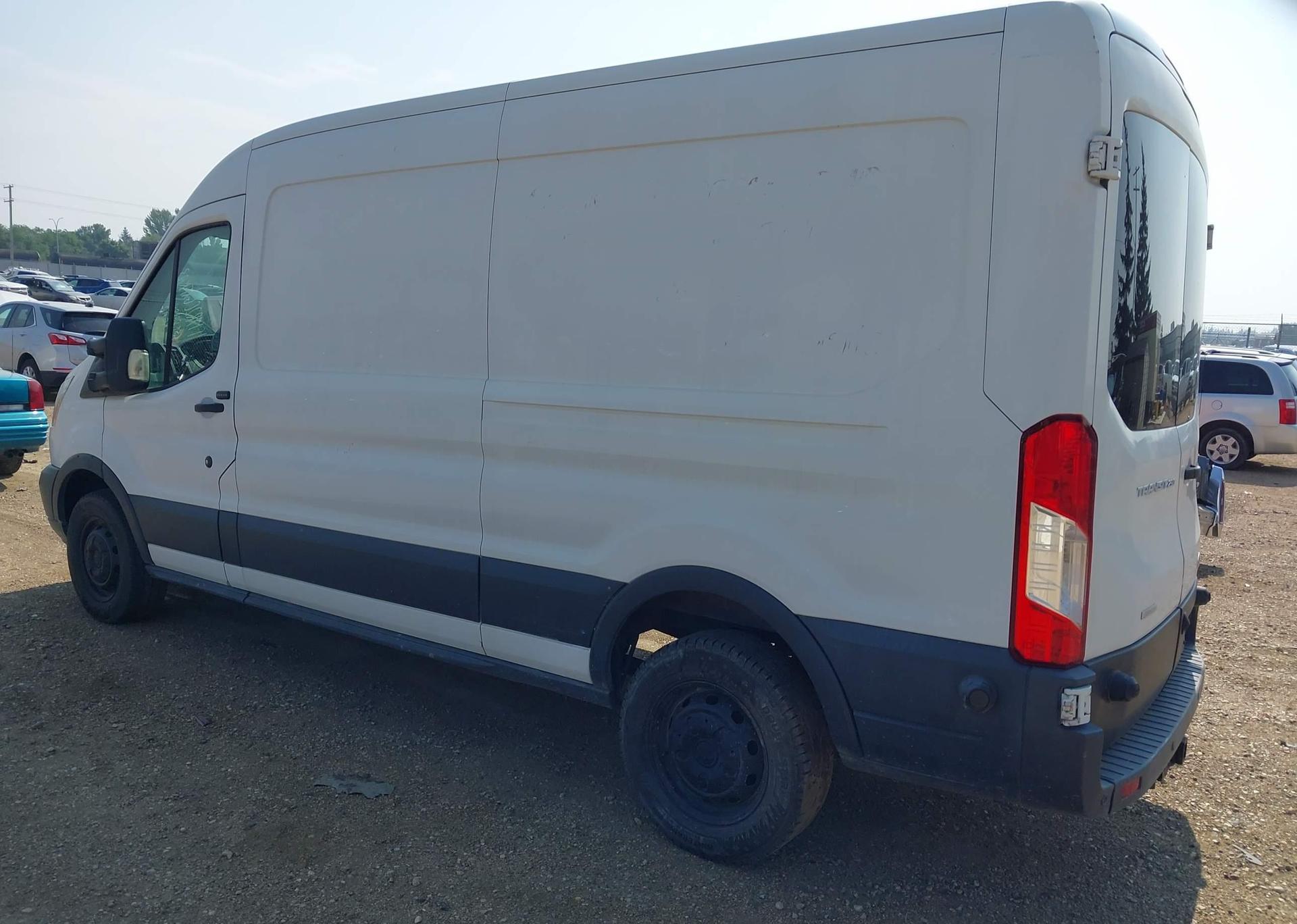 2015 FORD transit t-250