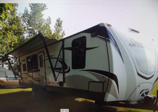 2015 KEYSTONE 295RKS