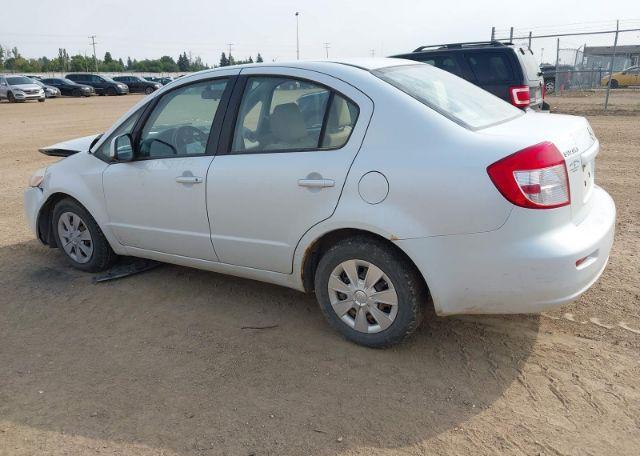 2011 SUZUKI SX4 LE