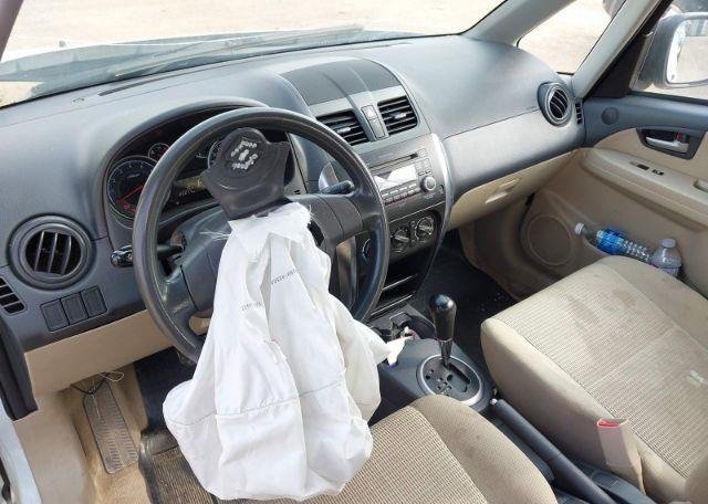 2011 SUZUKI SX4 LE