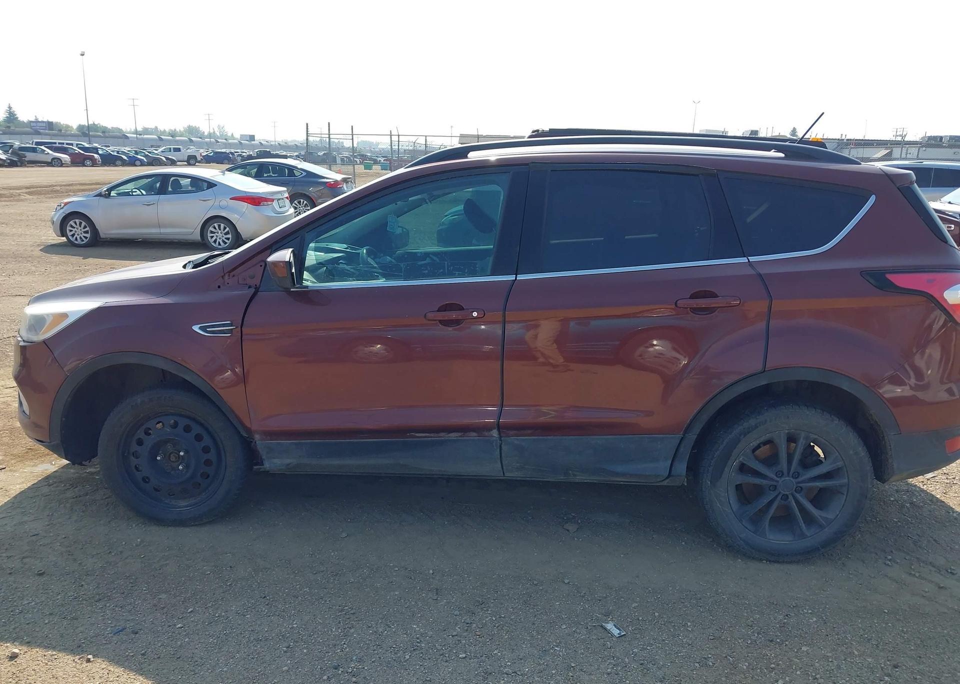 2018 FORD ESCAPE SE