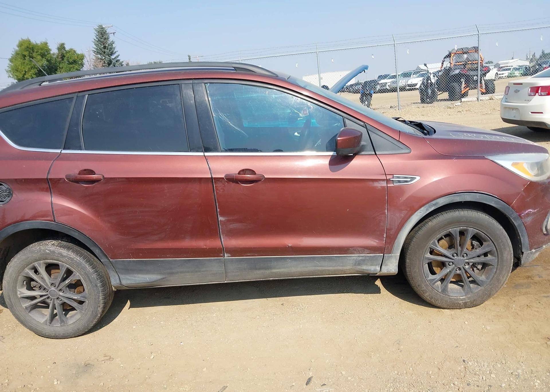 2018 FORD ESCAPE SE