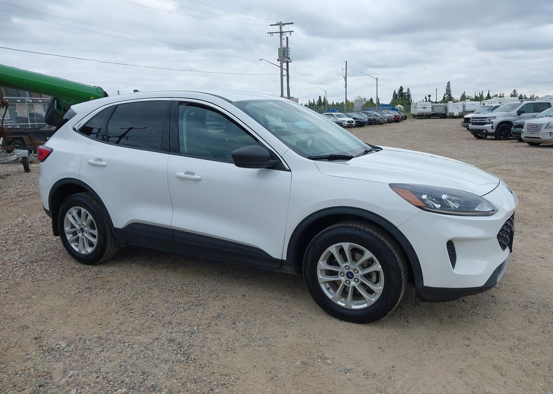 2022 FORD ESCAPE SE