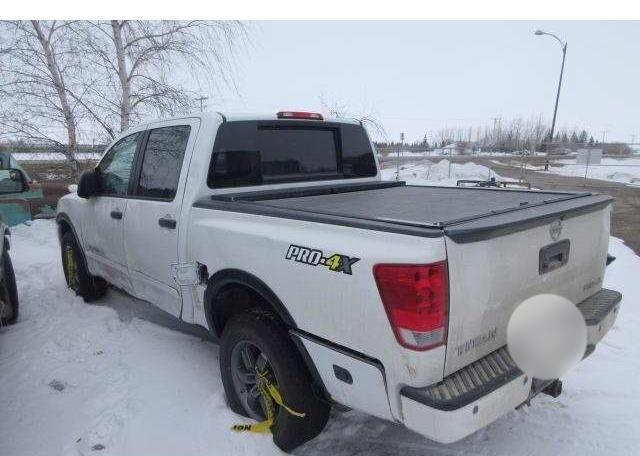 2013 NISSAN TITAN S