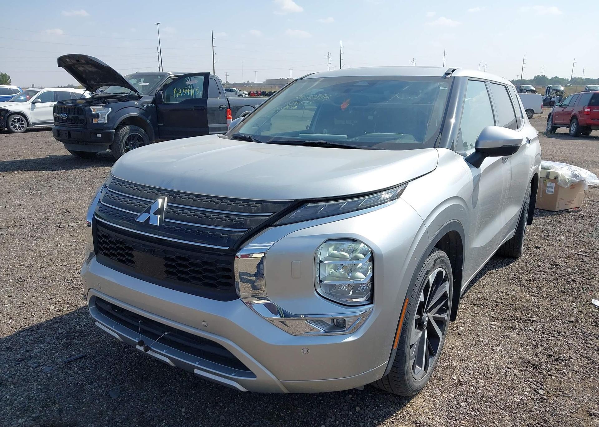2024 MITSUBISHI OUTLANDER SEL