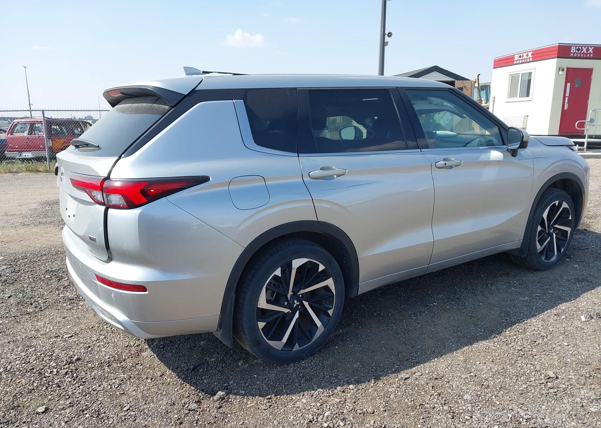 2024 MITSUBISHI OUTLANDER SEL