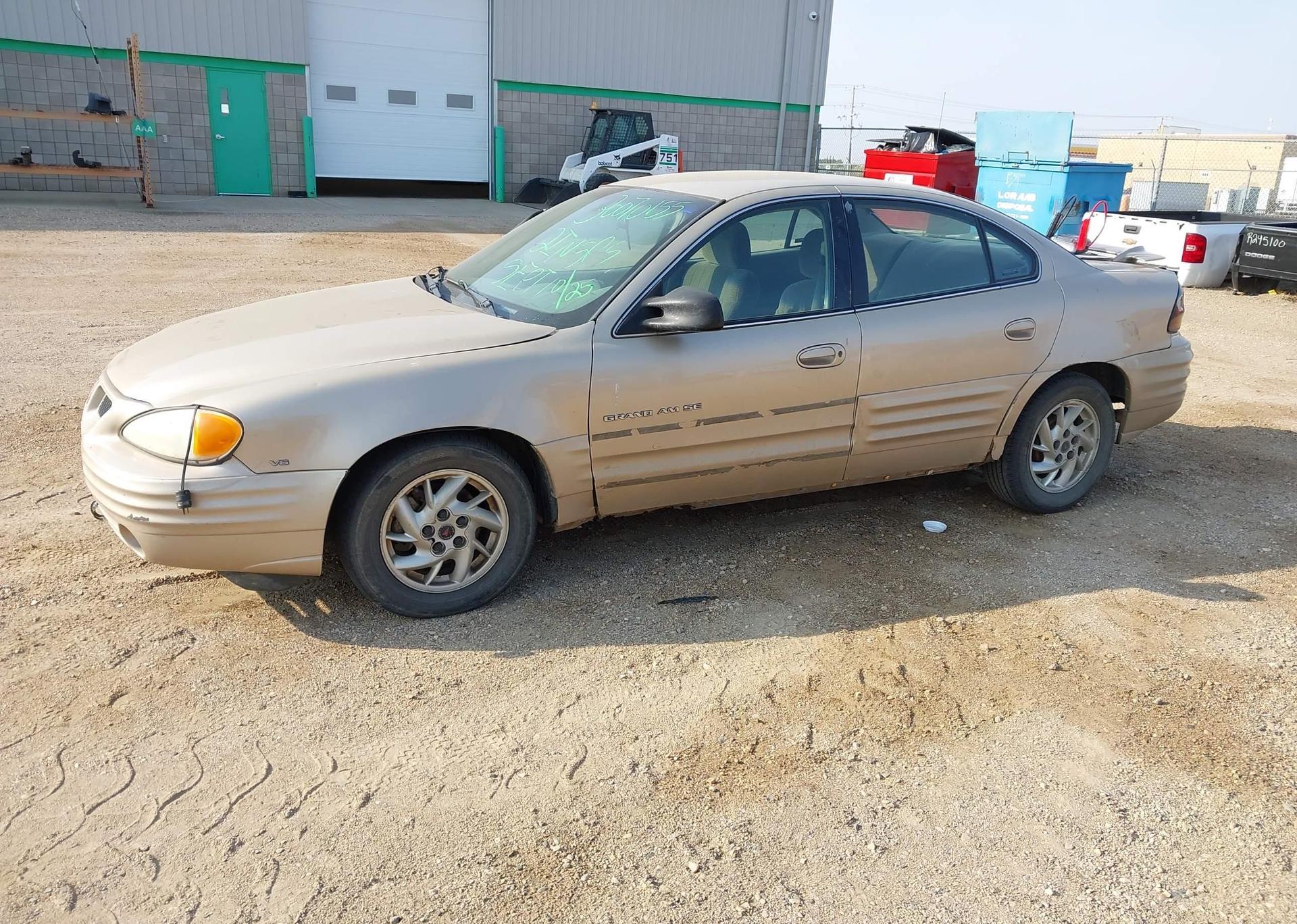 2001 PONTIAC GRAND AM SE1