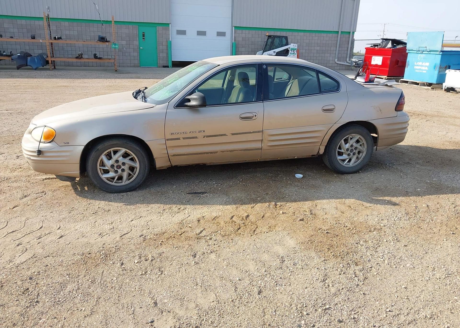 2001 PONTIAC GRAND AM SE1